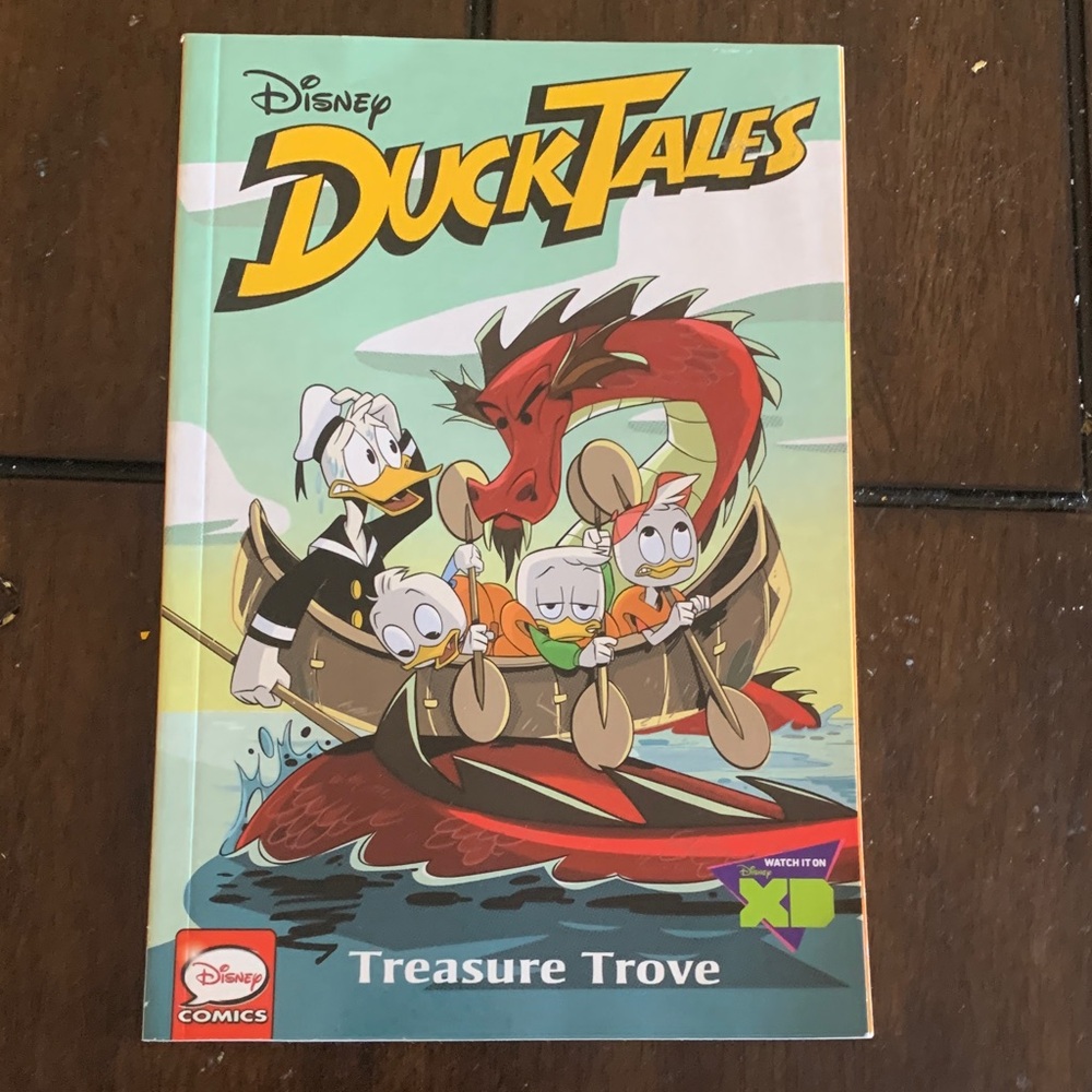 Disney DuckTales Treasure Trove Comic Book - Red and Black